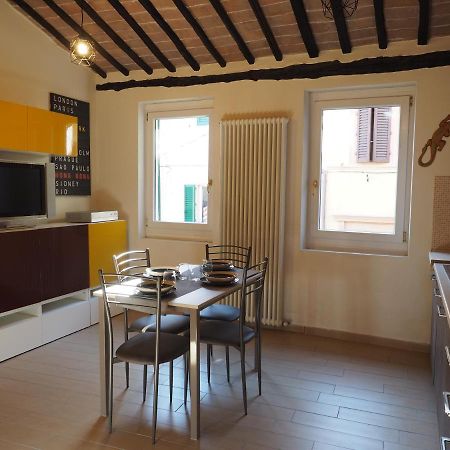 Vallerozzi House By Francigenaapartments Siena Dış mekan fotoğraf